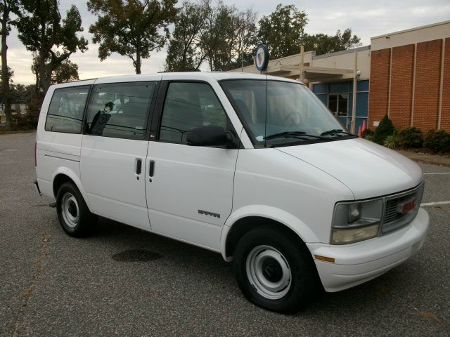 2000 GMC Safari 4wd