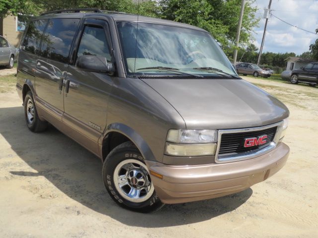 2000 GMC Safari 4wd