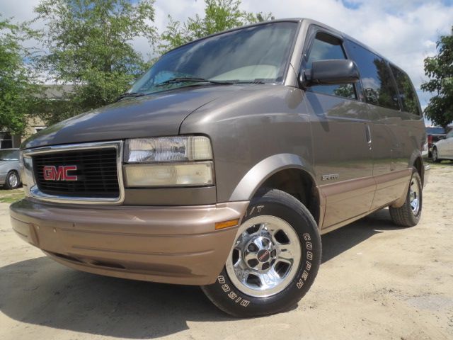 2000 GMC Safari 4wd