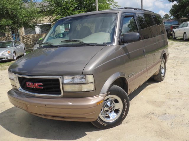 2000 GMC Safari 4wd