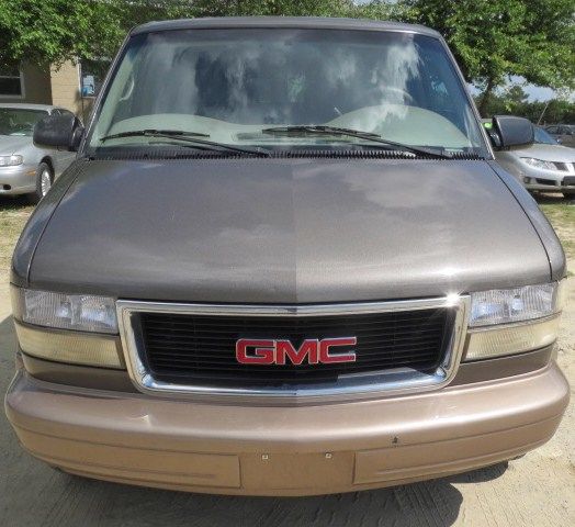 2000 GMC Safari 4wd