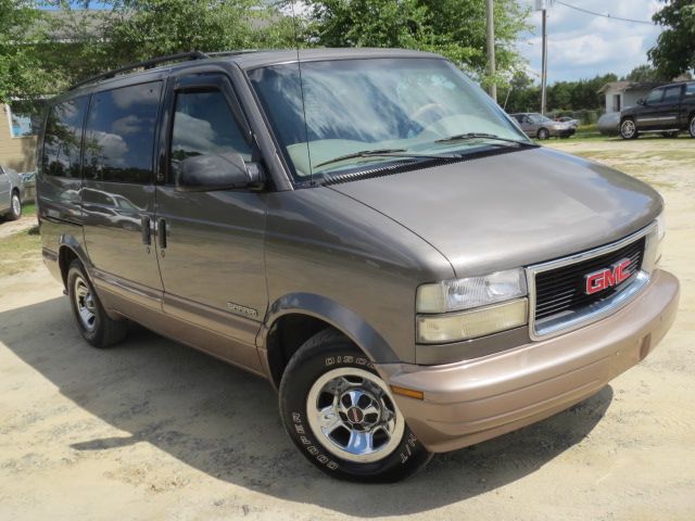 2000 GMC Safari 4wd