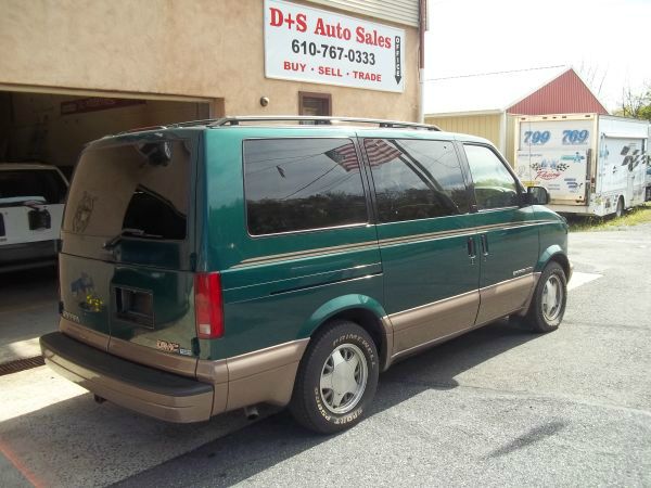 2000 GMC Safari EX - DUAL Power Doors