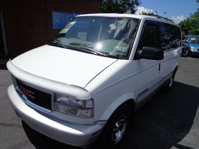 2000 GMC Safari EX - DUAL Power Doors