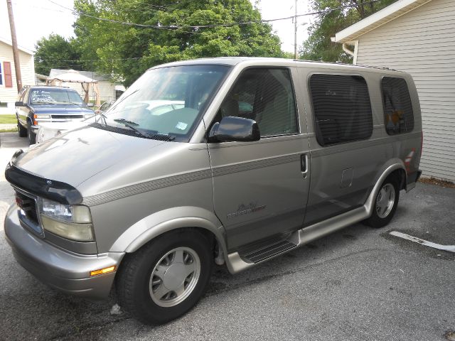 2002 GMC Safari 3.0 Avant Quattro