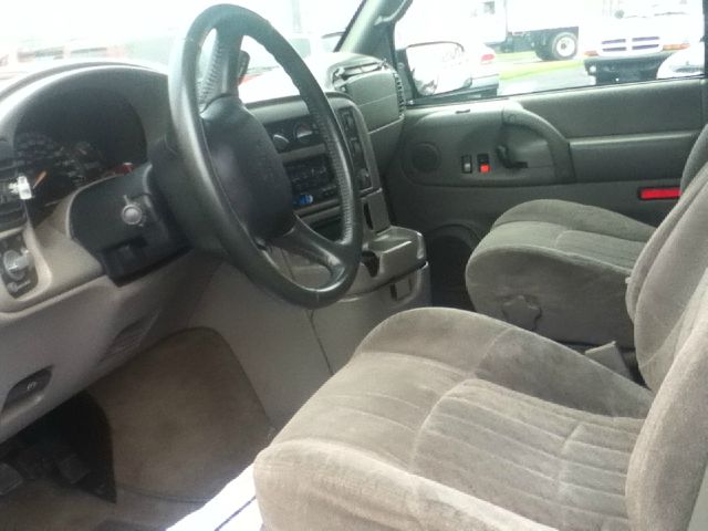 2002 GMC Safari FX35 AWD