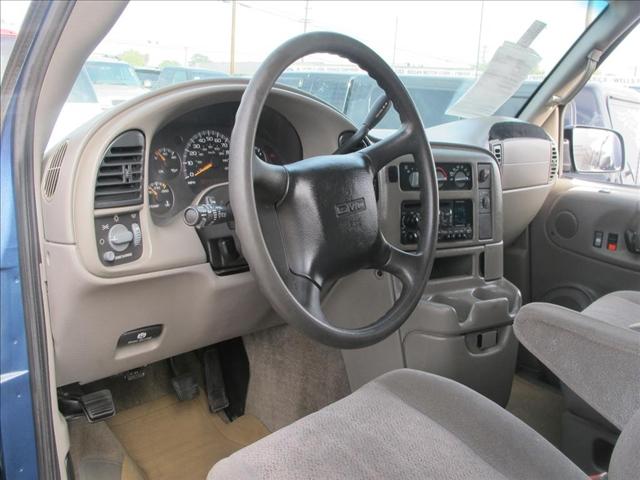 2004 GMC Safari Unknown