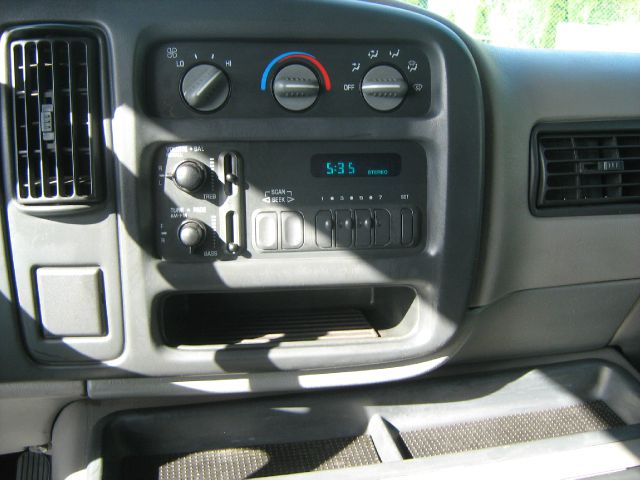 1998 GMC Savana VDC