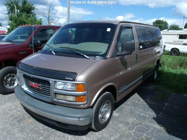 1999 GMC Savana 1.8T Fwd 2dr Cabriolet