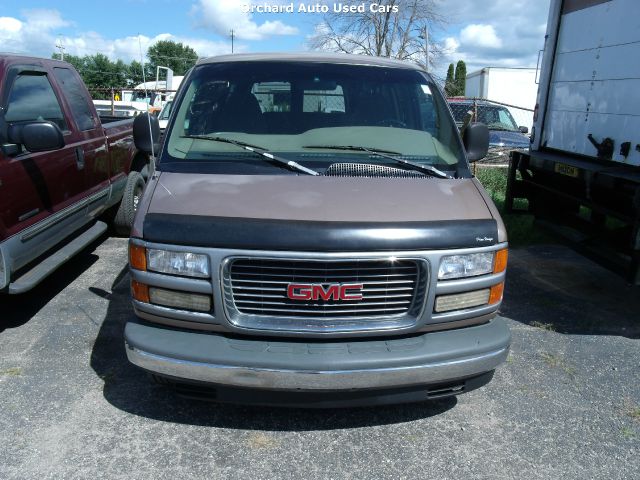 1999 GMC Savana 1.8T Fwd 2dr Cabriolet