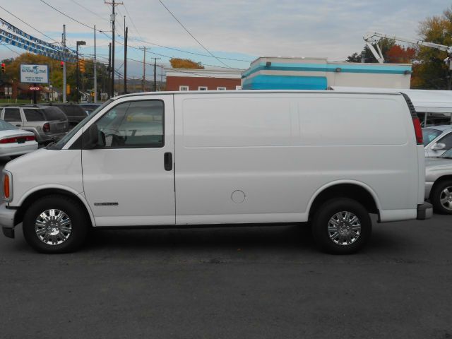 2000 GMC Savana 2004.5 4dr Sdn 1.8T Quattro Au