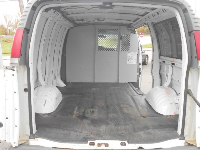 2000 GMC Savana 2004.5 4dr Sdn 1.8T Quattro Au