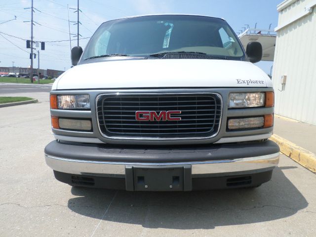 2000 GMC Savana 2004.5 4dr Sdn 1.8T Quattro Au