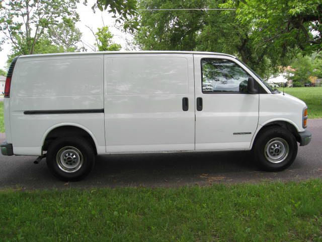 2001 GMC Savana AWD 3LT