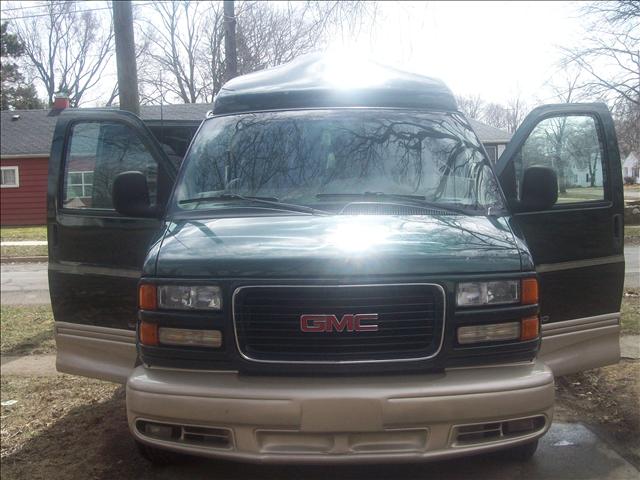 2001 GMC Savana Unknown