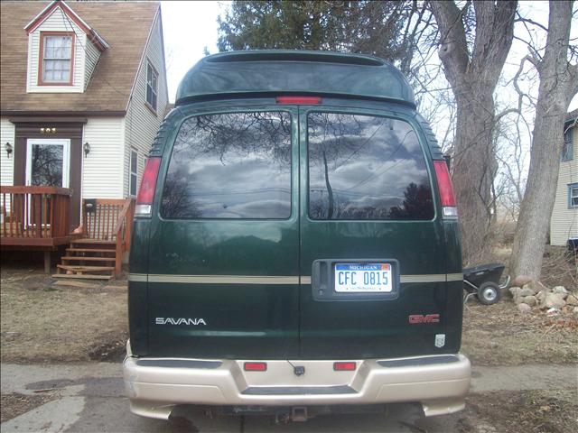 2001 GMC Savana Unknown