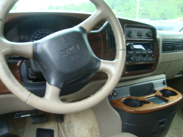 2001 GMC Savana 2004.5 4dr Sdn 1.8T Quattro Au