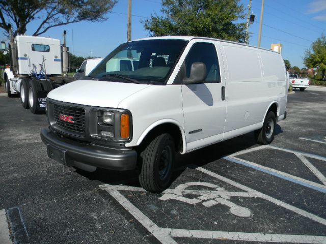 2001 GMC Savana VDC