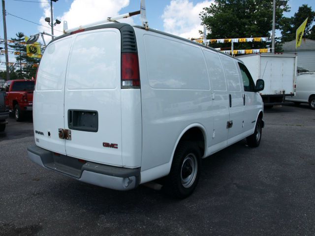 2001 GMC Savana VDC