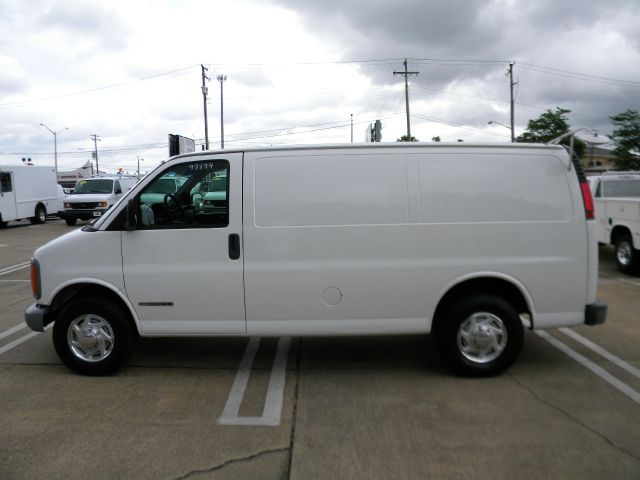 2001 GMC Savana VDC