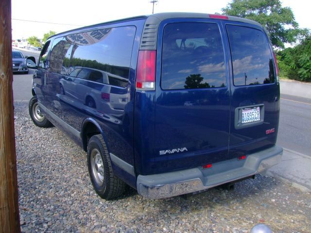 2002 GMC Savana FWD CX LTD Avail