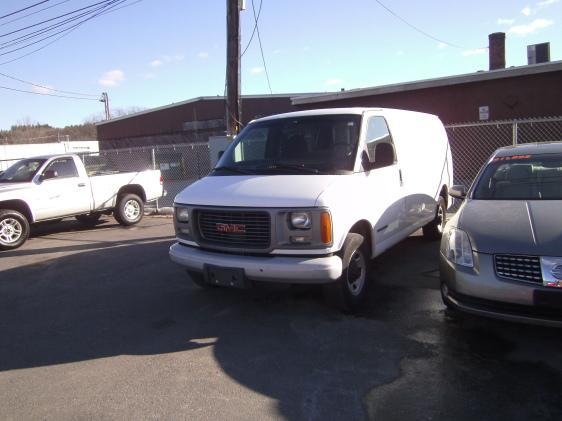 2002 GMC Savana Unknown