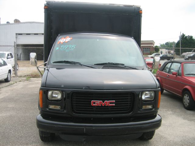 2002 GMC Savana Ls/5.3l/3rd ROW