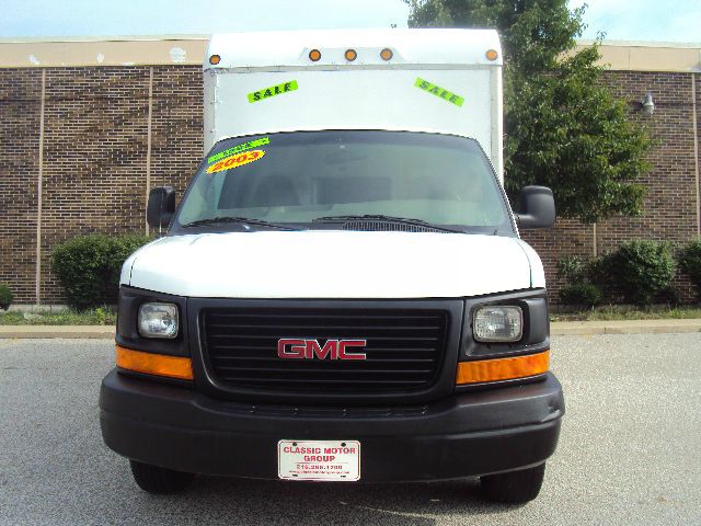 2003 GMC Savana AWD 3LT