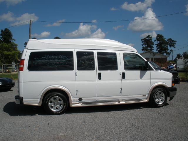 2003 GMC Savana SES Flex Fuel