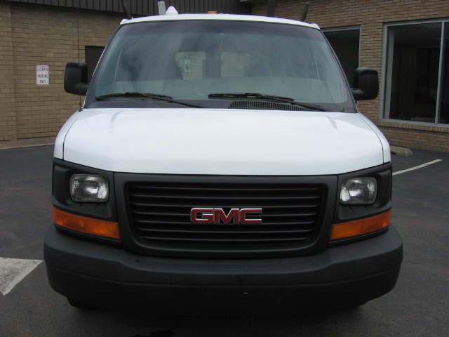 2003 GMC Savana AWD 3LT