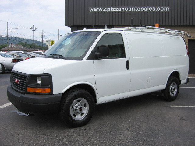 2003 GMC Savana AWD 3LT