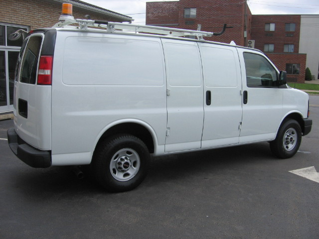 2003 GMC Savana AWD 3LT