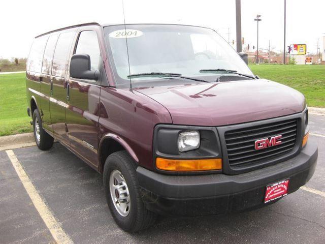 2004 GMC Savana K SLT 4X4