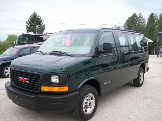 2004 GMC Savana SE - Convertible Sharp