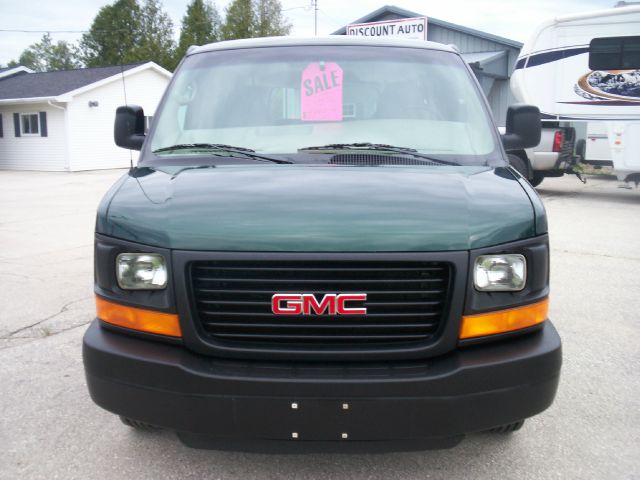 2004 GMC Savana SE - Convertible Sharp