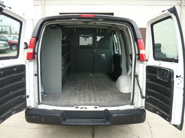 2004 GMC Savana 2004.5 4dr Sdn 1.8T Quattro Au