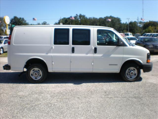 2004 GMC Savana Unknown