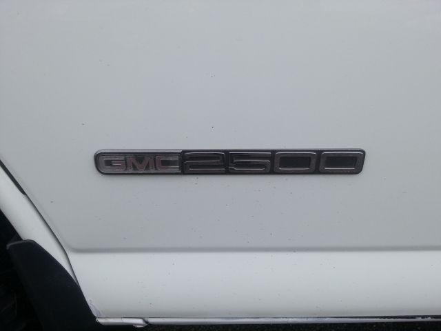 2004 GMC Savana VDC