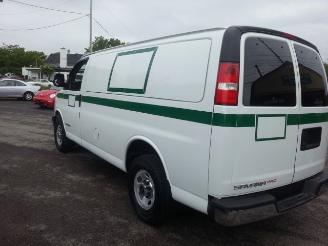 2004 GMC Savana VDC