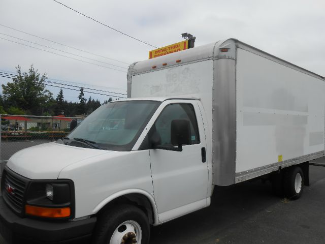 2005 GMC Savana 1.8T Cabriolet