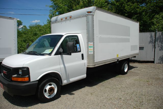 2005 GMC Savana 1.8T Cabriolet