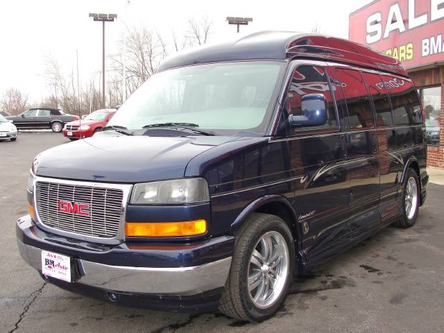 2005 GMC Savana Quadcab SLT 4X4