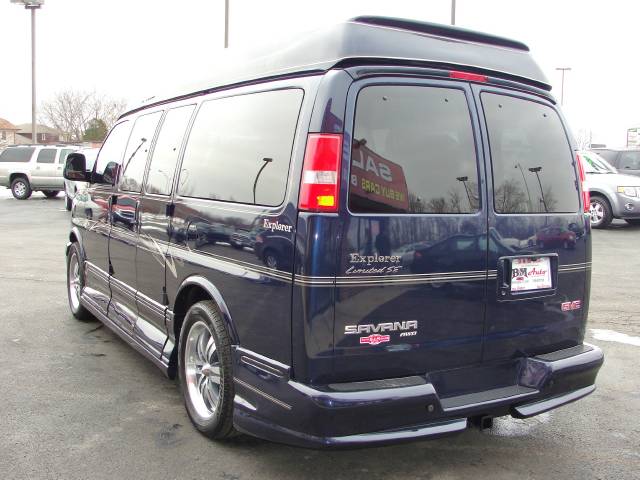 2005 GMC Savana Quadcab SLT 4X4