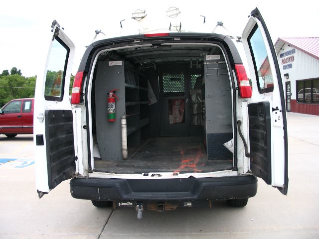 2005 GMC Savana Glk350 RWD 4dr SUV