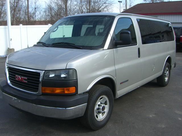 2006 GMC Savana Touring W/nav.sys