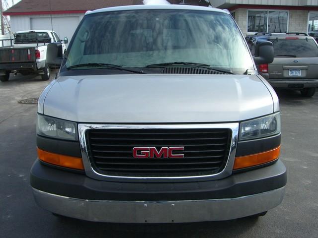 2006 GMC Savana Touring W/nav.sys