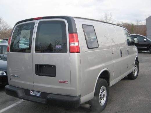 2006 GMC Savana AWD 3LT