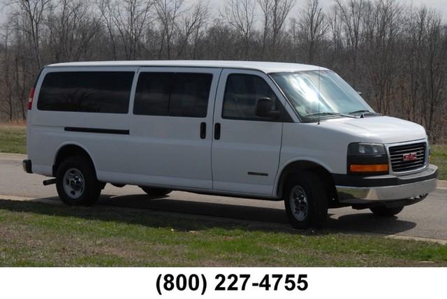 2006 GMC Savana SLT