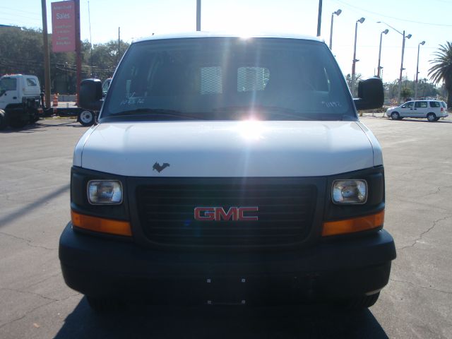 2007 GMC Savana Unknown