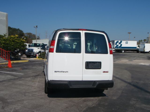 2007 GMC Savana Unknown